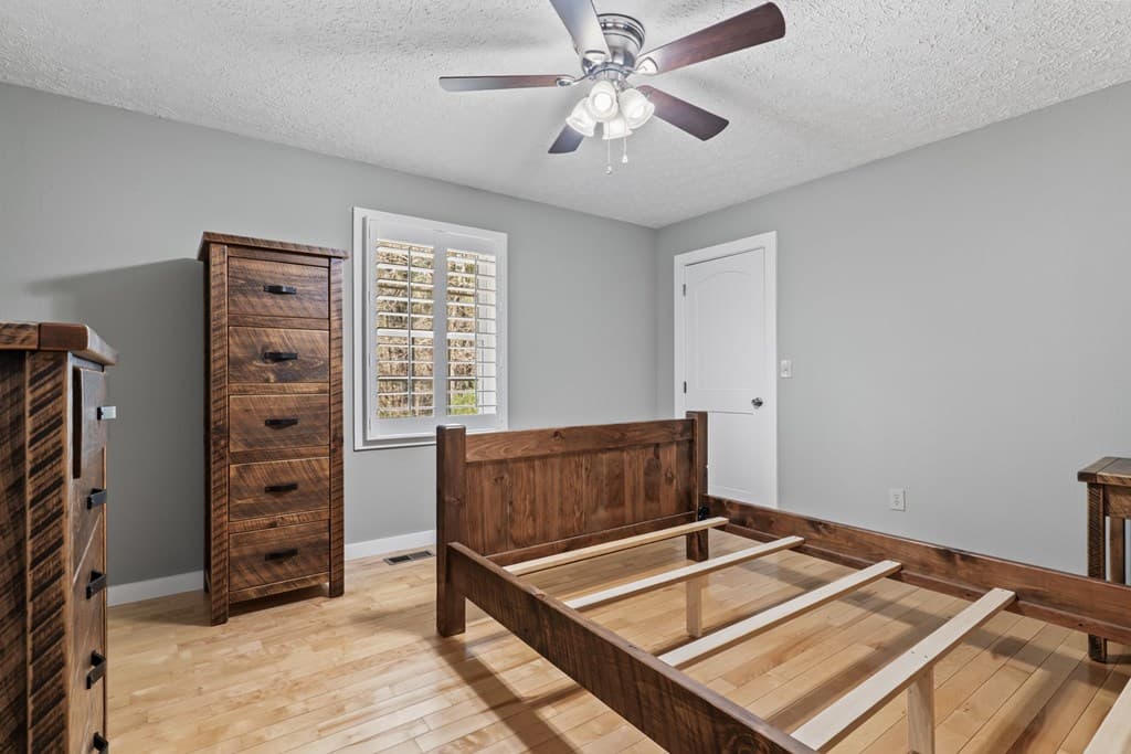 1132 Hells Hollow Road, Blue Ridge GA 30513 - Photo
