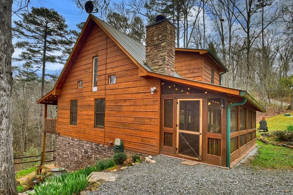 111 Roaring Creek Road, Epworth GA 30541 - Primary photo
