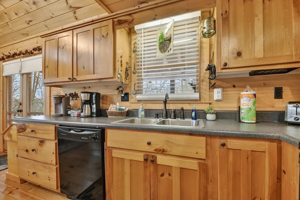 111 Roaring Creek Road, Epworth GA 30541 - Photo