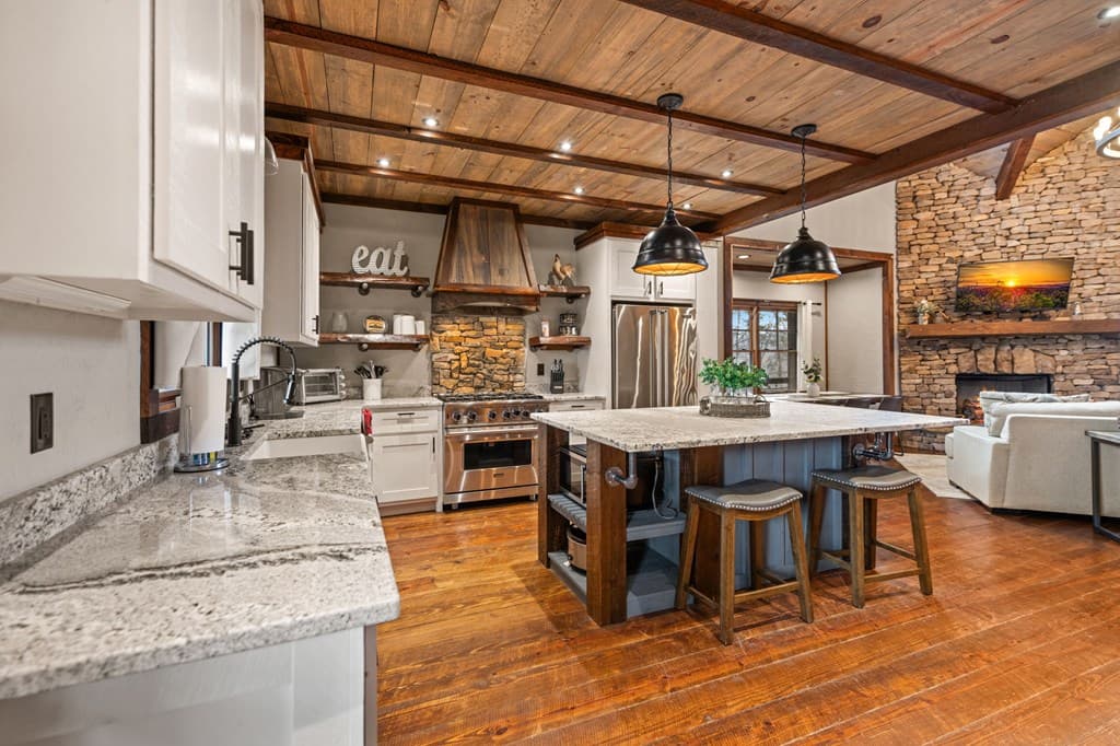 134 Cohutta Overlook Trail, Blue Ridge GA 30513 - Photo