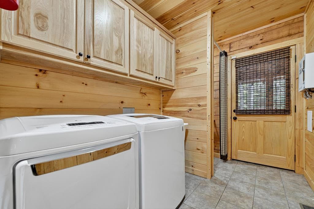 656 Newberry Drive, Ellijay GA 30536 - Photo