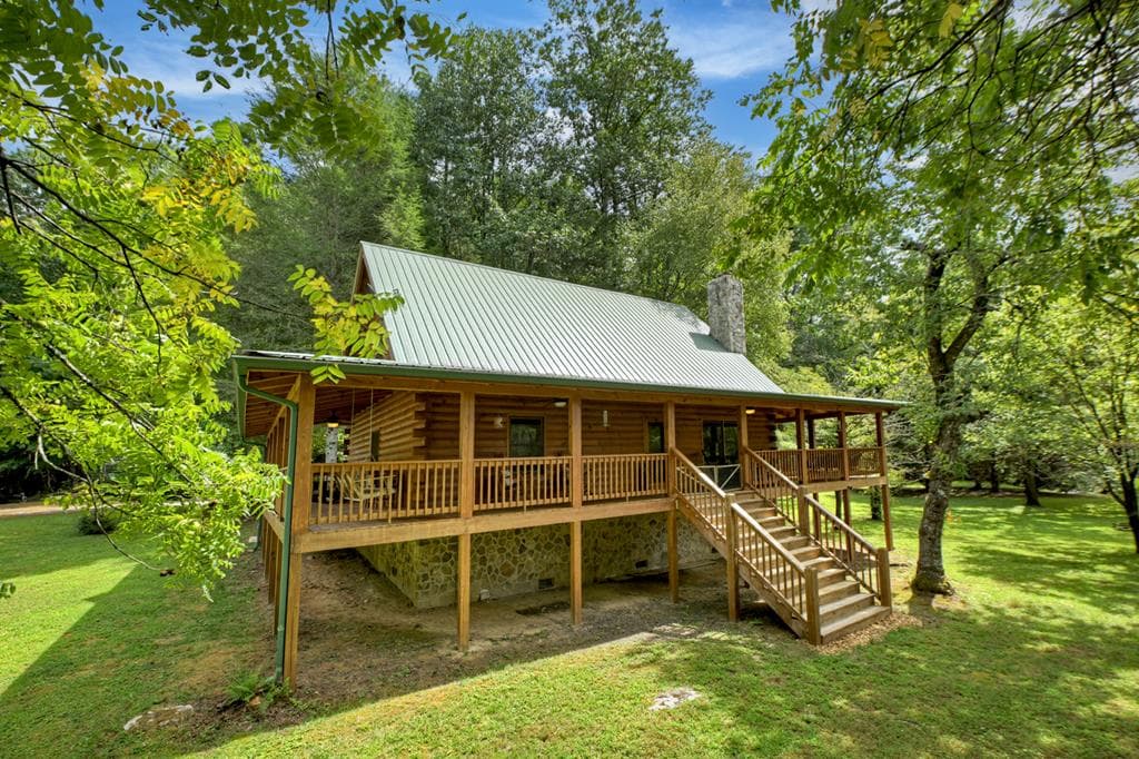 656 Newberry Drive, Ellijay GA 30536 - Photo