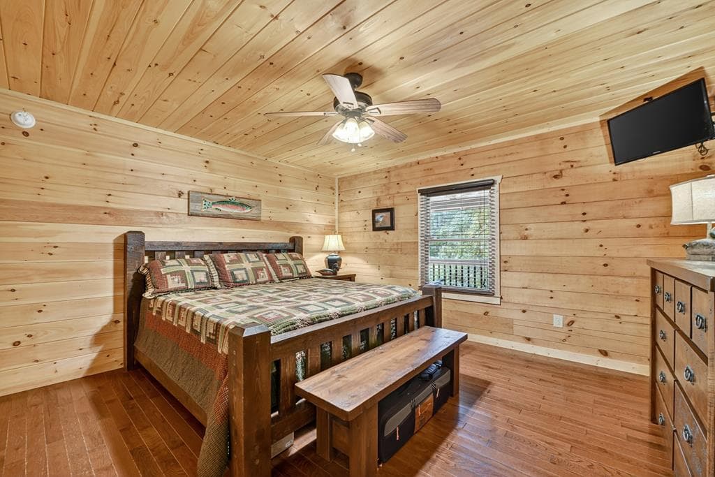 656 Newberry Drive, Ellijay GA 30536 - Photo