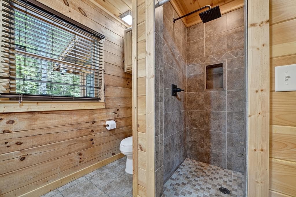 656 Newberry Drive, Ellijay GA 30536 - Photo