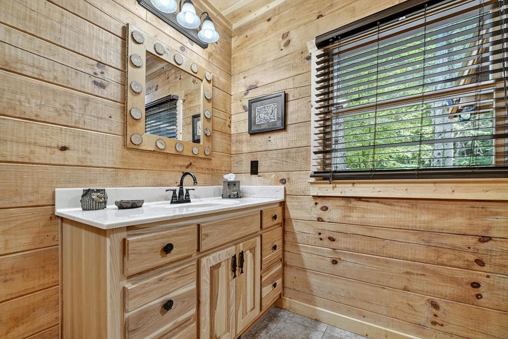 656 Newberry Drive, Ellijay GA 30536 - Photo