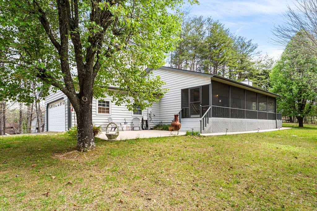 9045 Betty Jo Circle, Young Harris GA 30582 - Photo