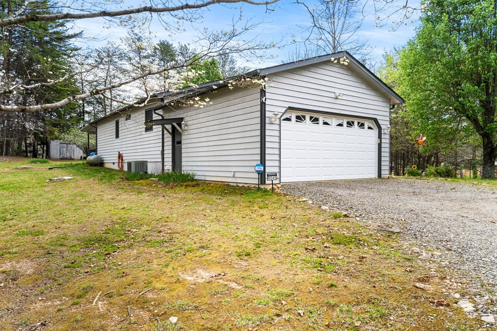 9045 Betty Jo Circle, Young Harris GA 30582 - Photo