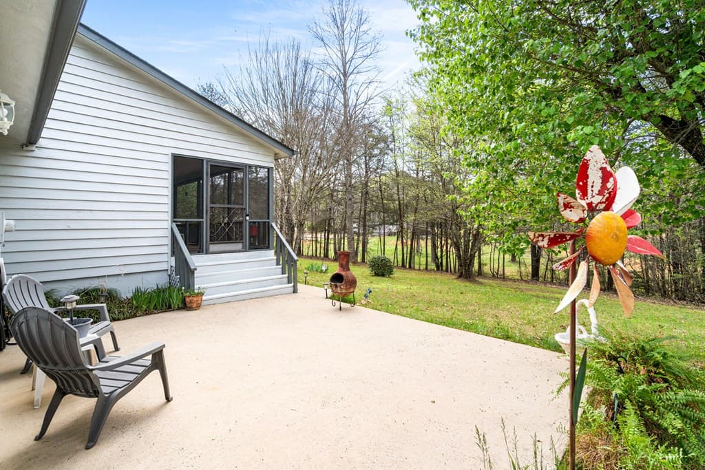 9045 Betty Jo Circle, Young Harris GA 30582 - Photo