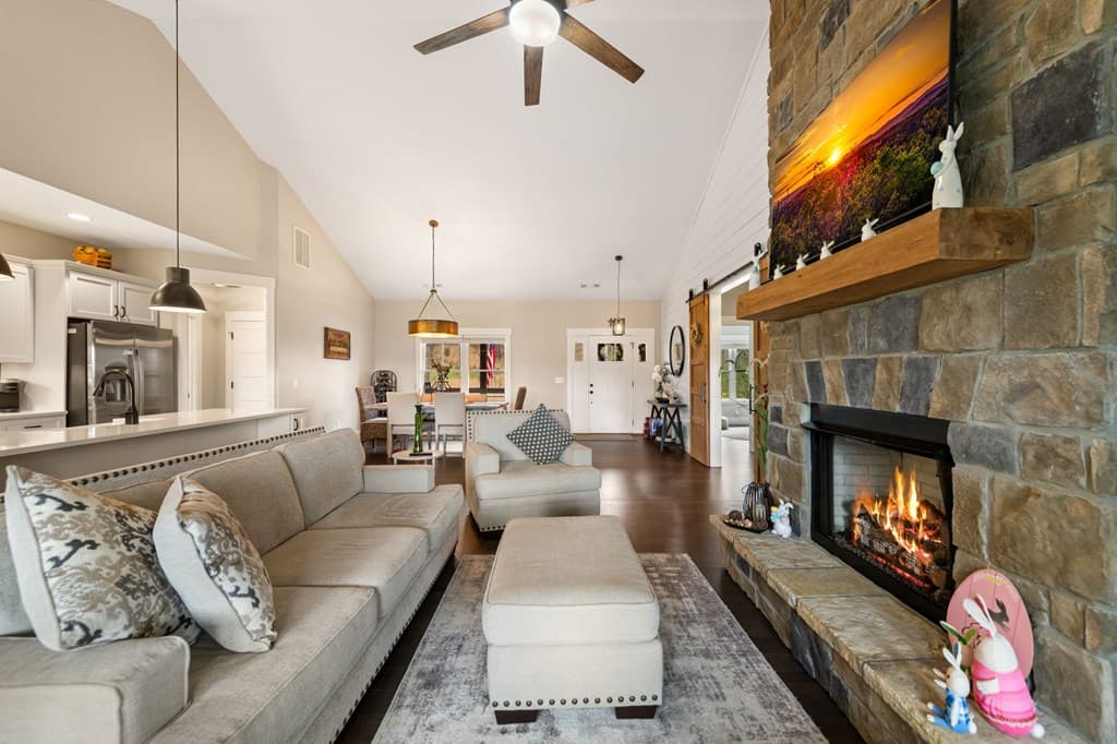 367 Highpoint Trail, Blairsville GA 30512 - Photo