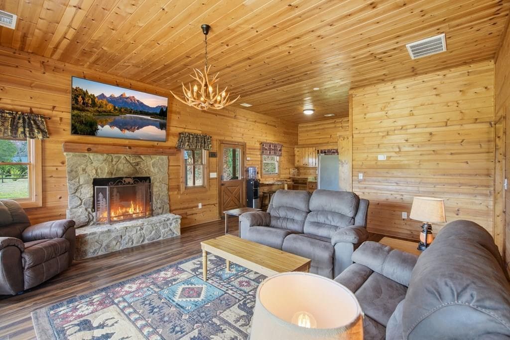 12877 Appalachian Hwy, Morganton GA 30560 - Photo