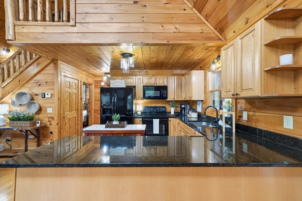 133 Dallas Lane, Blue Ridge GA 30513 - Photo