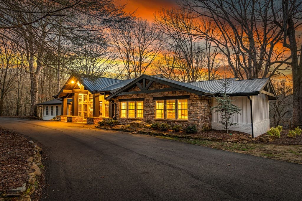 166 Red Oak Lane, Mccaysville GA 30555 - Photo