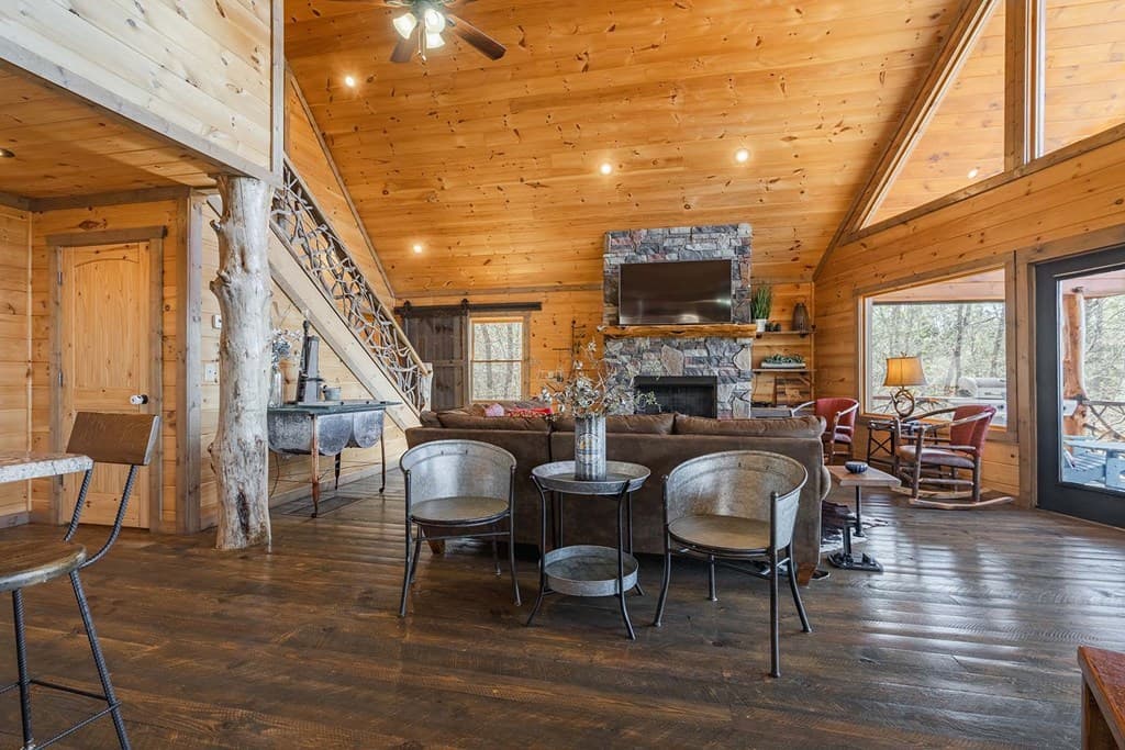 560 Endless View Road, Mineral Bluff GA 30559 - Photo