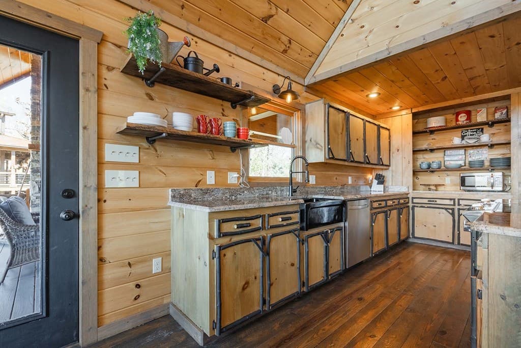 560 Endless View Road, Mineral Bluff GA 30559 - Photo