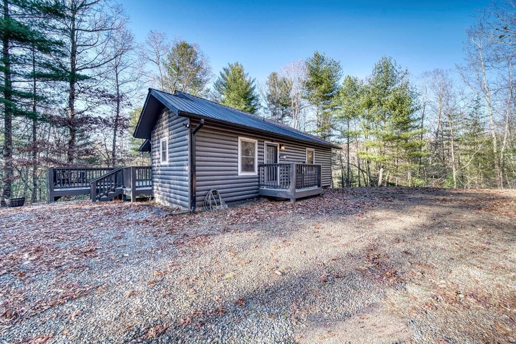 238 Teakwood Trail, Murphy NC 28906 - Primary photo