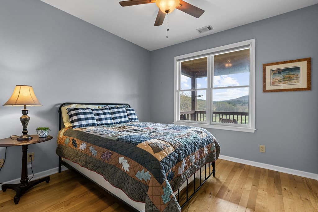95 Hickory Avenue, Blue Ridge GA 30513 - Photo