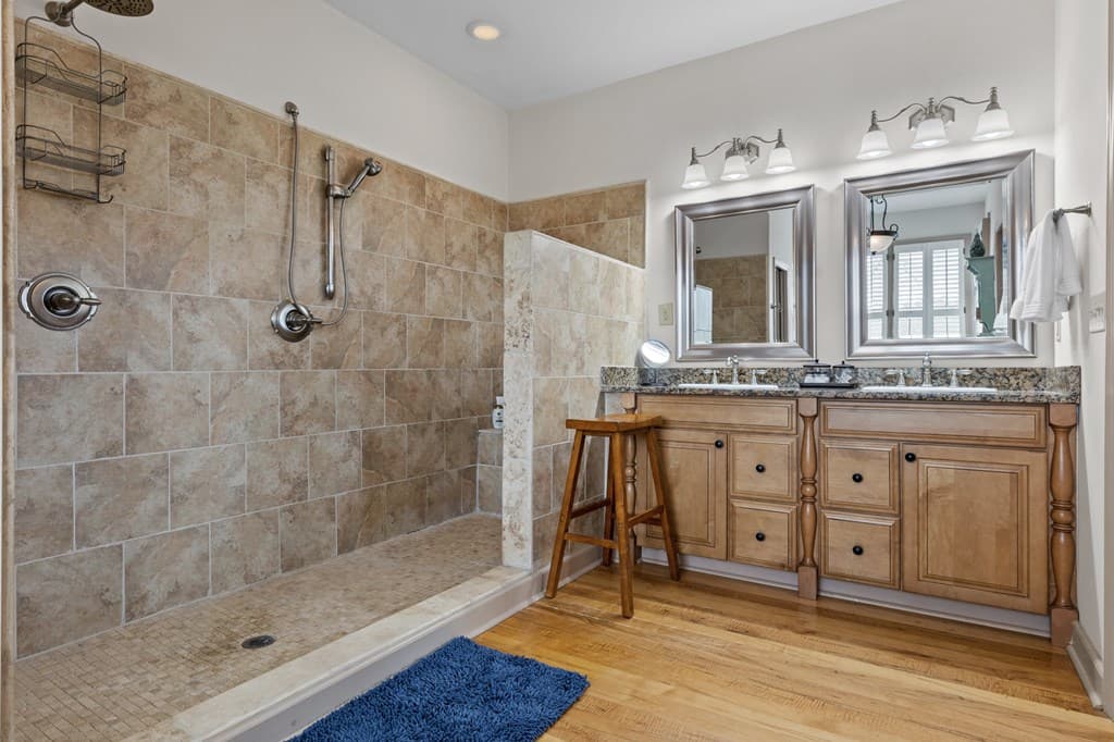 95 Hickory Avenue, Blue Ridge GA 30513 - Photo