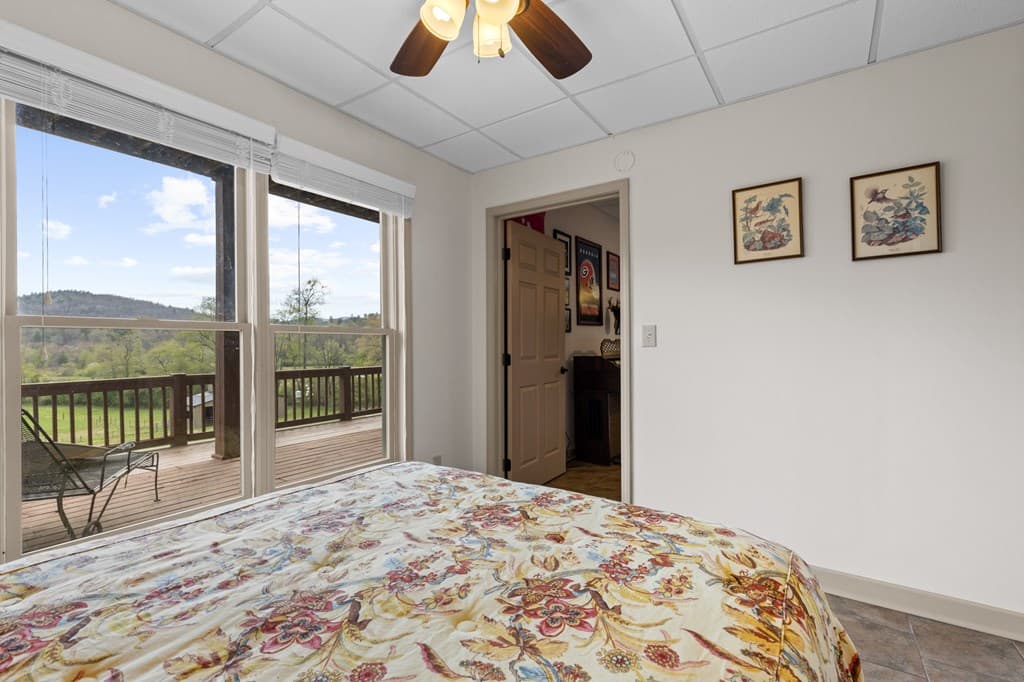 95 Hickory Avenue, Blue Ridge GA 30513 - Photo