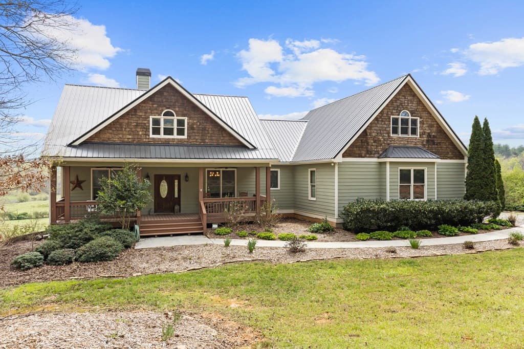95 Hickory Avenue, Blue Ridge GA 30513 - Photo