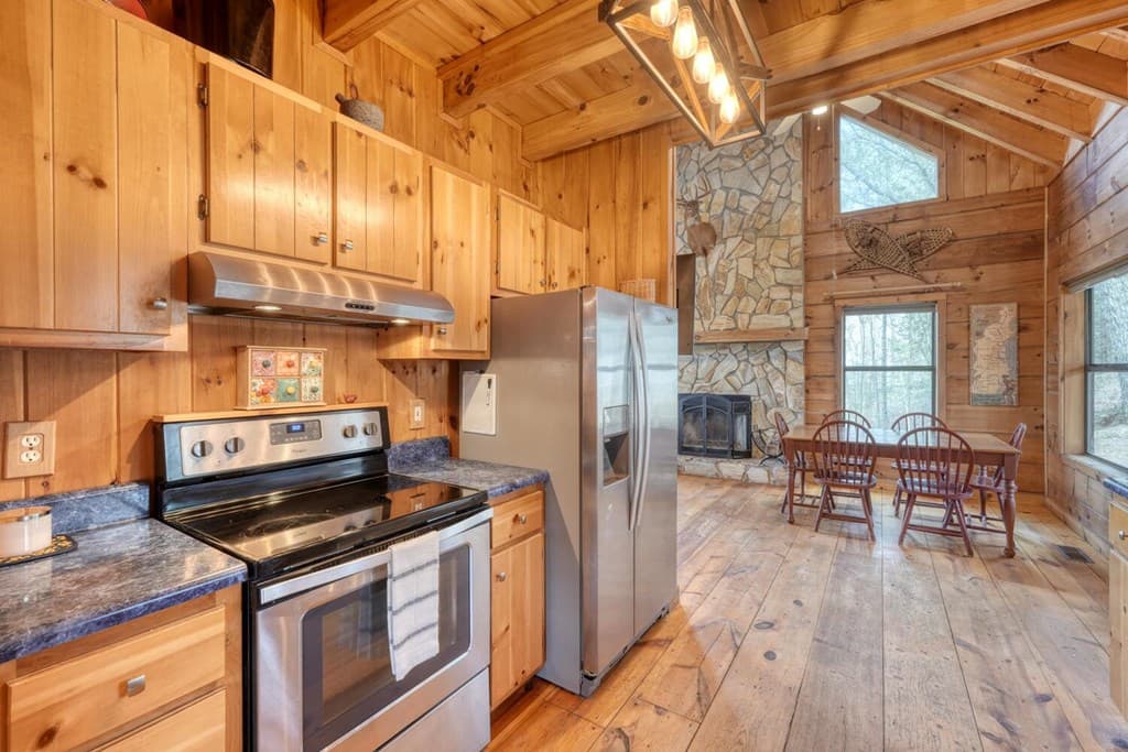 340 Mountain Top Drive, Murphy NC 28906 - Photo