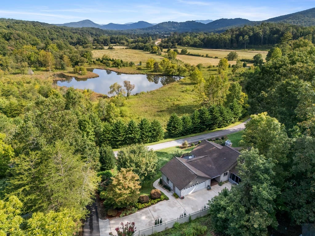 1396 Deerfield Road, Young Harris GA 30582 - Photo