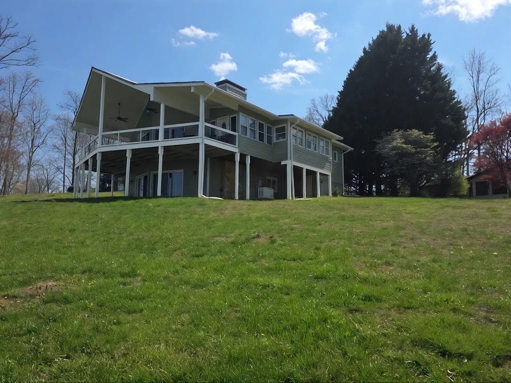 2684 Hidden Valley Road, Hiawassee GA 30546 - Primary photo