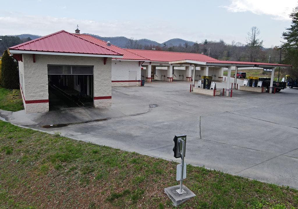 692 E Hwy 515, Blairsville GA 30512 - Primary photo