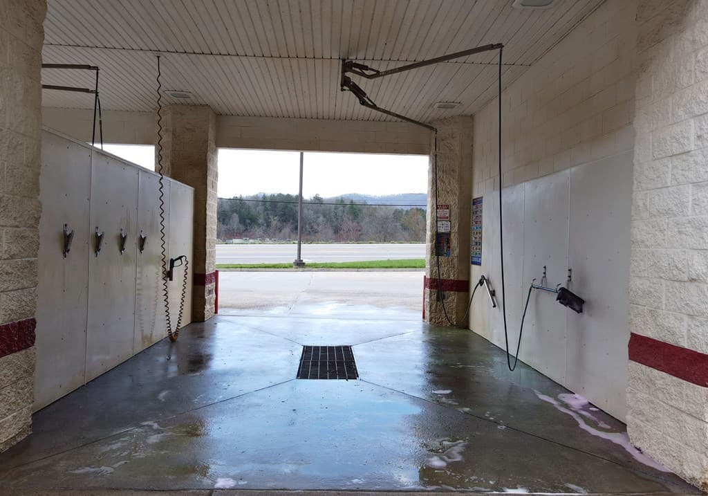 692 E Hwy 515, Blairsville GA 30512 - Photo