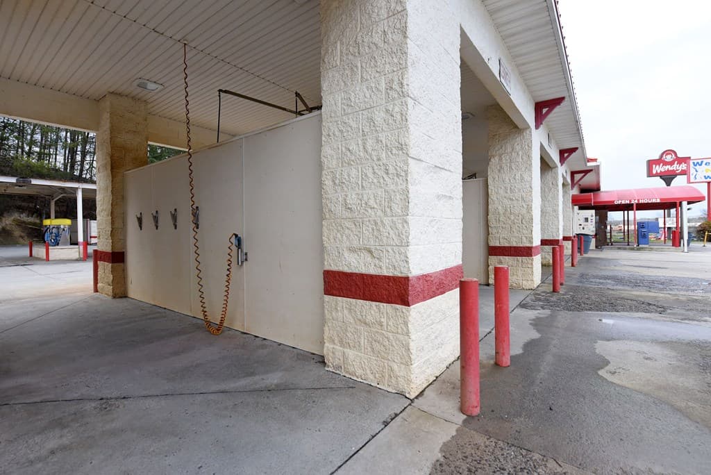 692 E Hwy 515, Blairsville GA 30512 - Photo