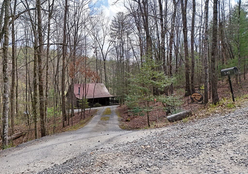 545 Laurel Circle, Blue Ridge GA 30513 - Photo