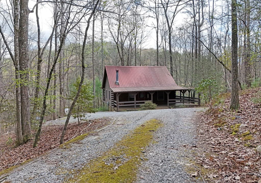 545 Laurel Circle, Blue Ridge GA 30513 - Photo
