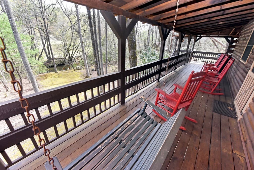 545 Laurel Circle, Blue Ridge GA 30513 - Photo