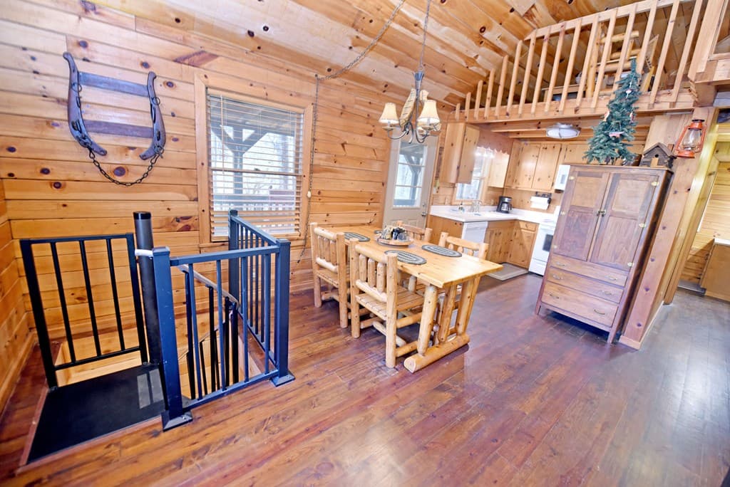 545 Laurel Circle, Blue Ridge GA 30513 - Photo