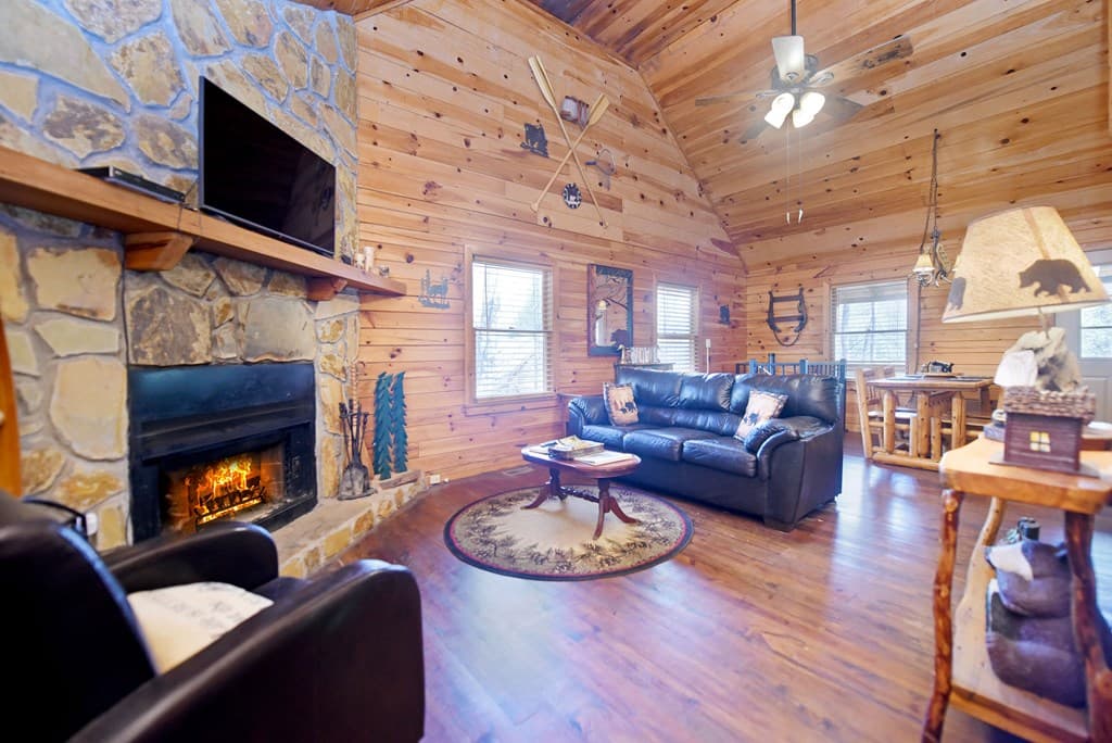 545 Laurel Circle, Blue Ridge GA 30513 - Photo