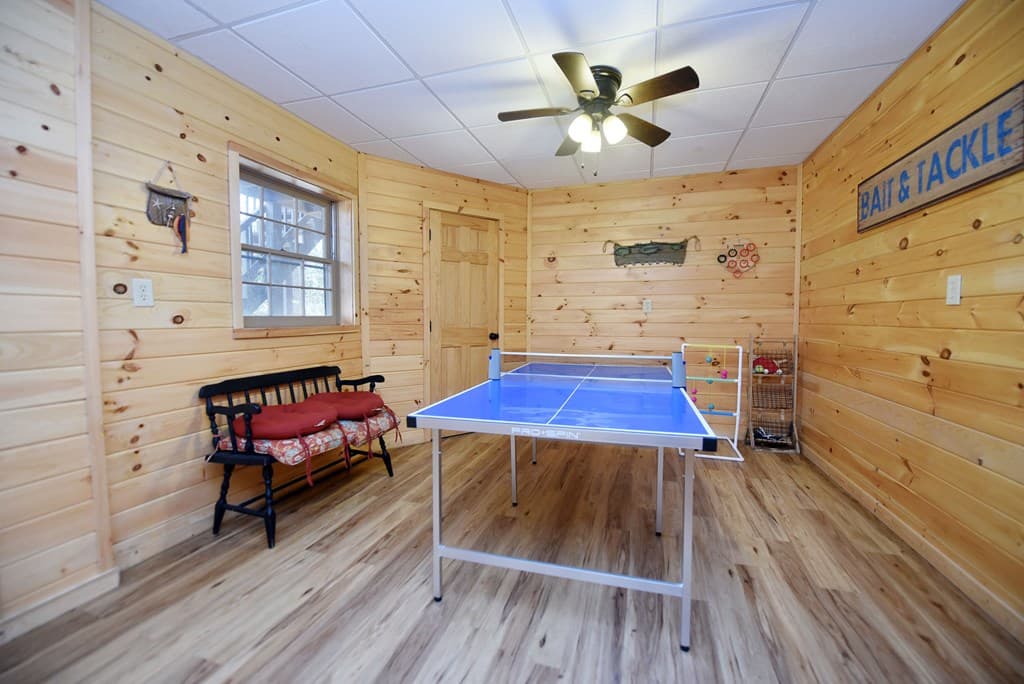 545 Laurel Circle, Blue Ridge GA 30513 - Photo