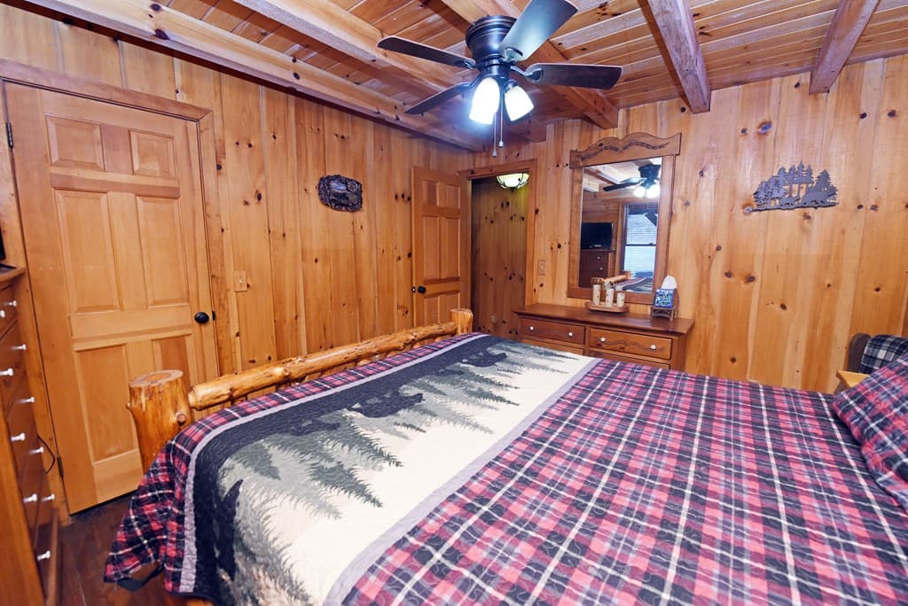 545 Laurel Circle, Blue Ridge GA 30513 - Photo