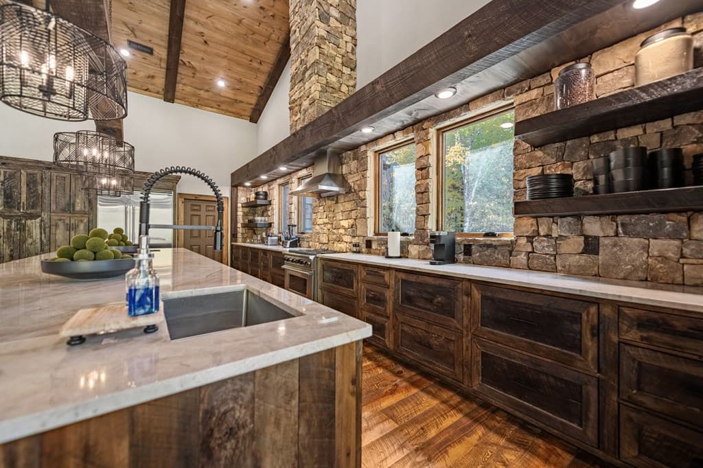 184 Spence Road, Blue Ridge GA 30513 - Photo