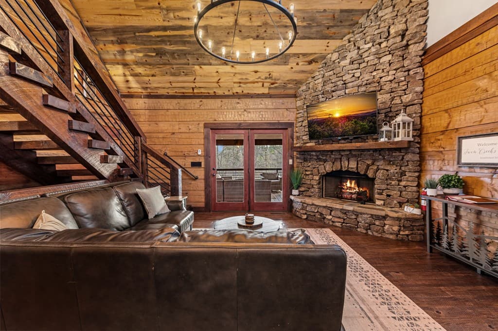 127 Twin Creeks Road, Blue Ridge GA 30541 - Photo