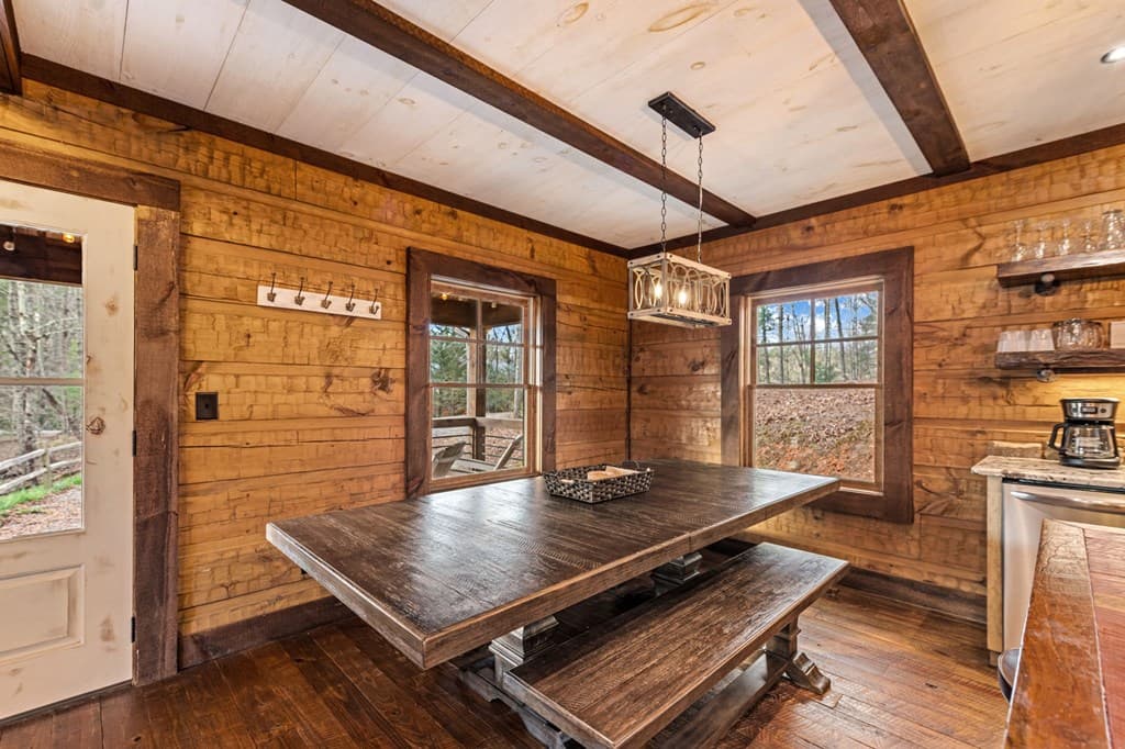 127 Twin Creeks Road, Blue Ridge GA 30541 - Photo