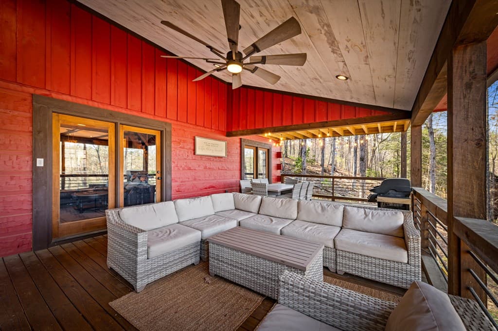 127 Twin Creeks Road, Blue Ridge GA 30541 - Photo