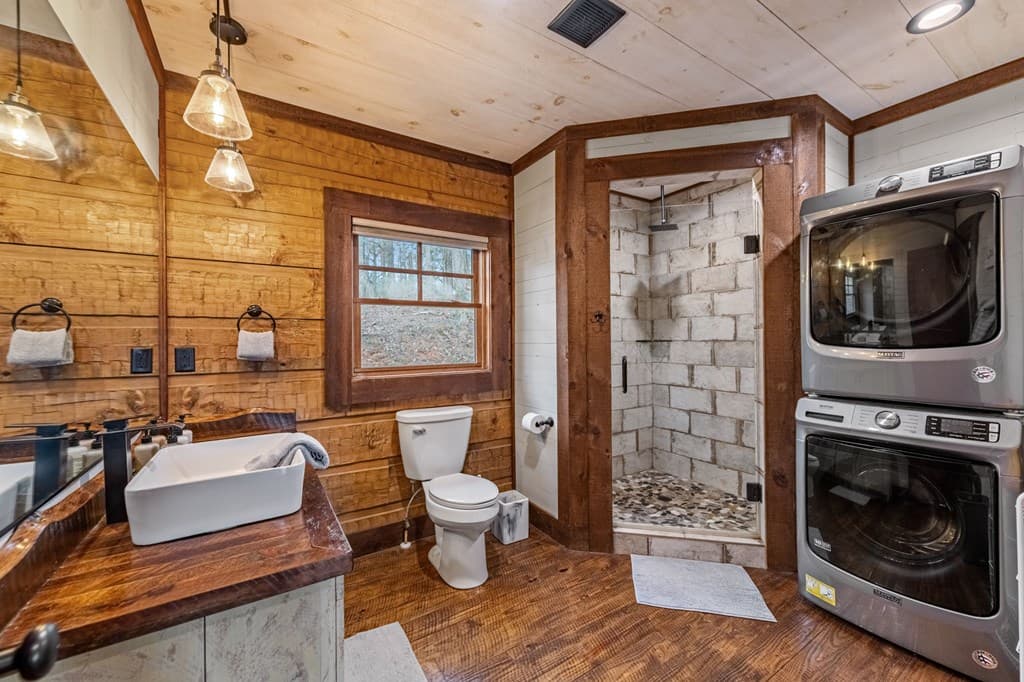 127 Twin Creeks Road, Blue Ridge GA 30541 - Photo