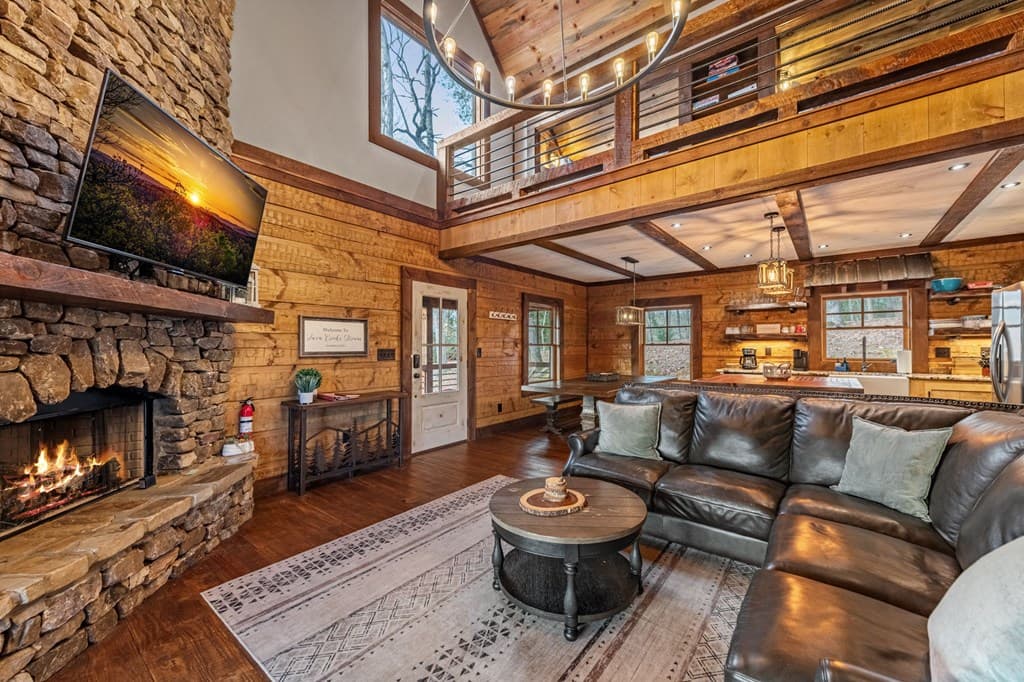 127 Twin Creeks Road, Blue Ridge GA 30541 - Photo