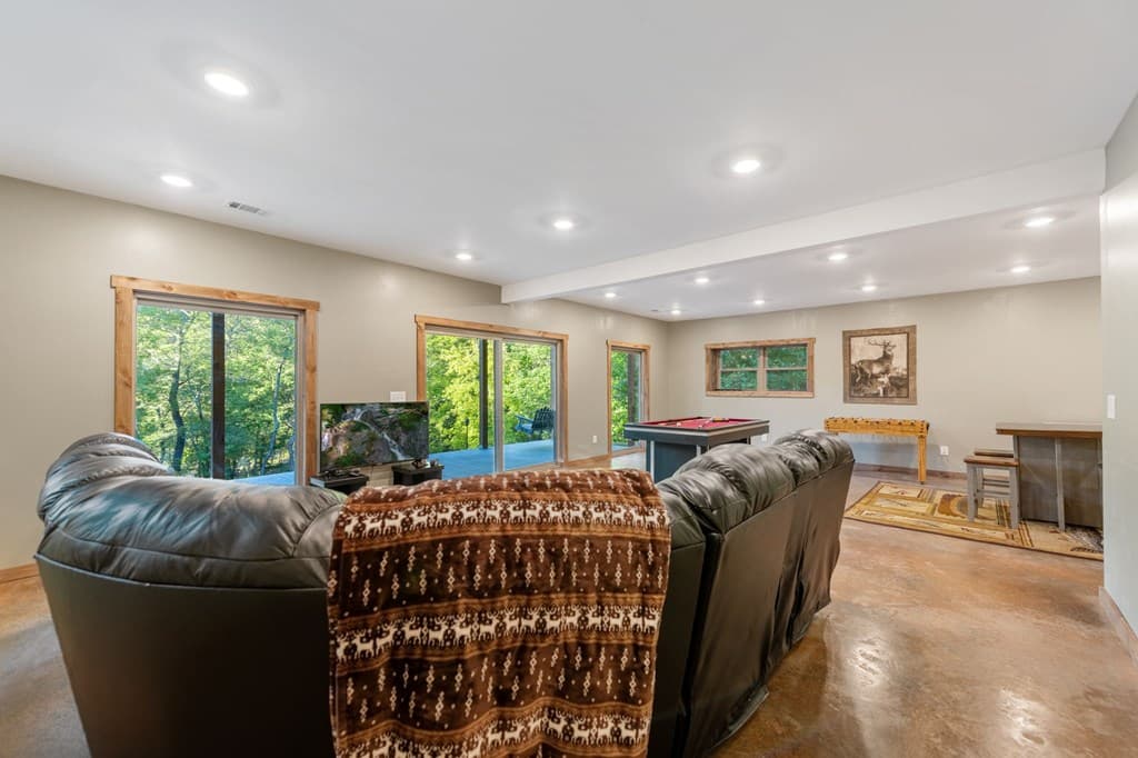 44 Lower Toccoa Hills, Blue Ridge GA 30513 - Photo