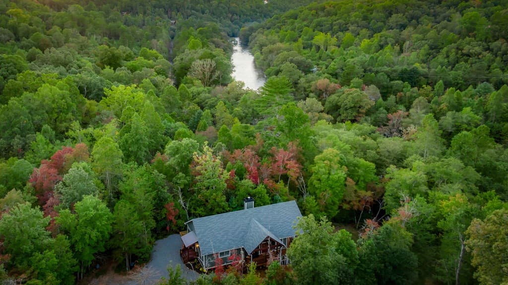 44 Lower Toccoa Hills, Blue Ridge GA 30513 - Photo