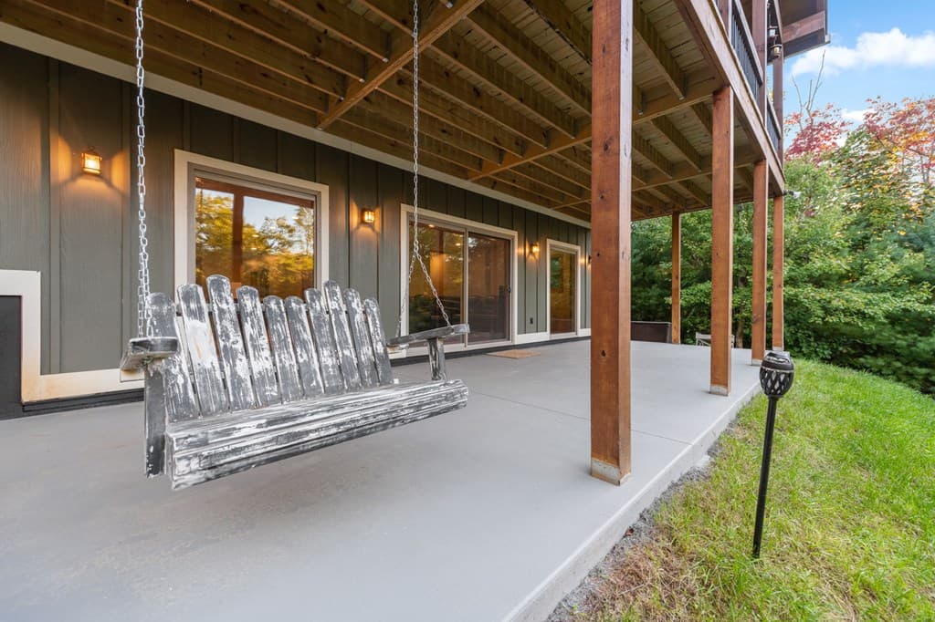 44 Lower Toccoa Hills, Blue Ridge GA 30513 - Photo