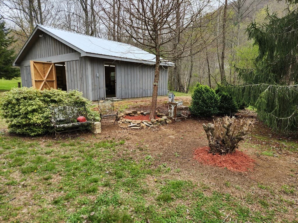 1064 Muskrat Creek Road, Hayesville NC 28904 - Photo