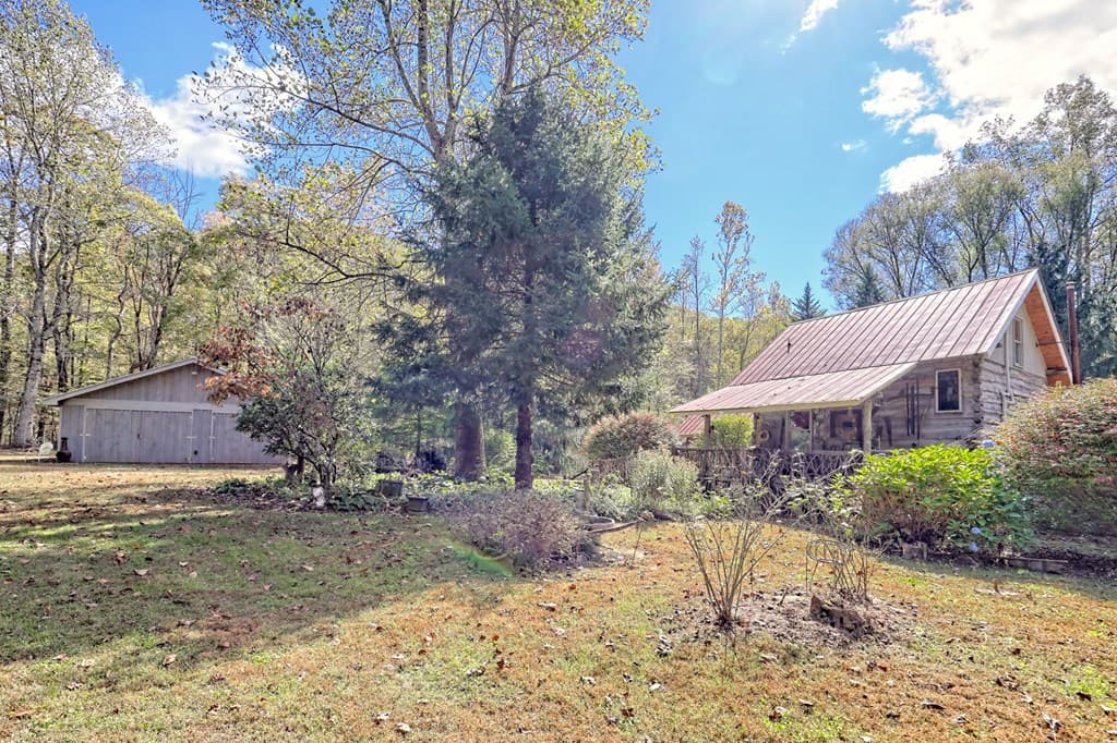 1064 Muskrat Creek Road, Hayesville NC 28904 - Photo