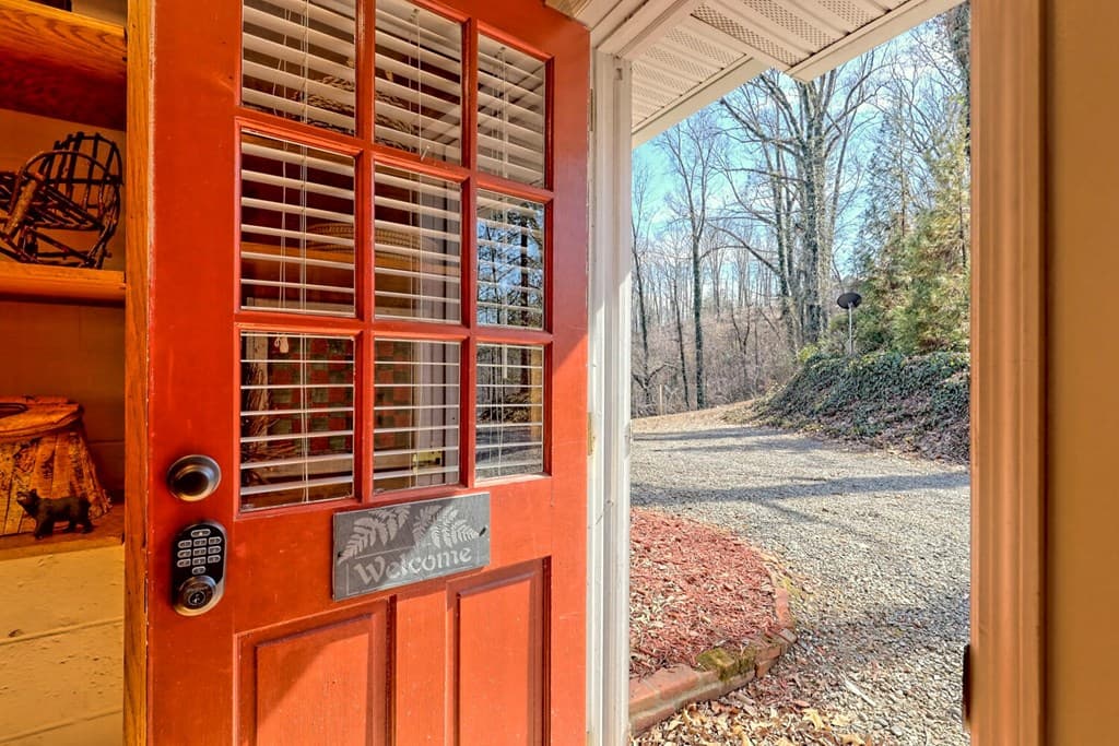 1528 Hillcrest Spur, Hiawassee GA 30546 - Photo