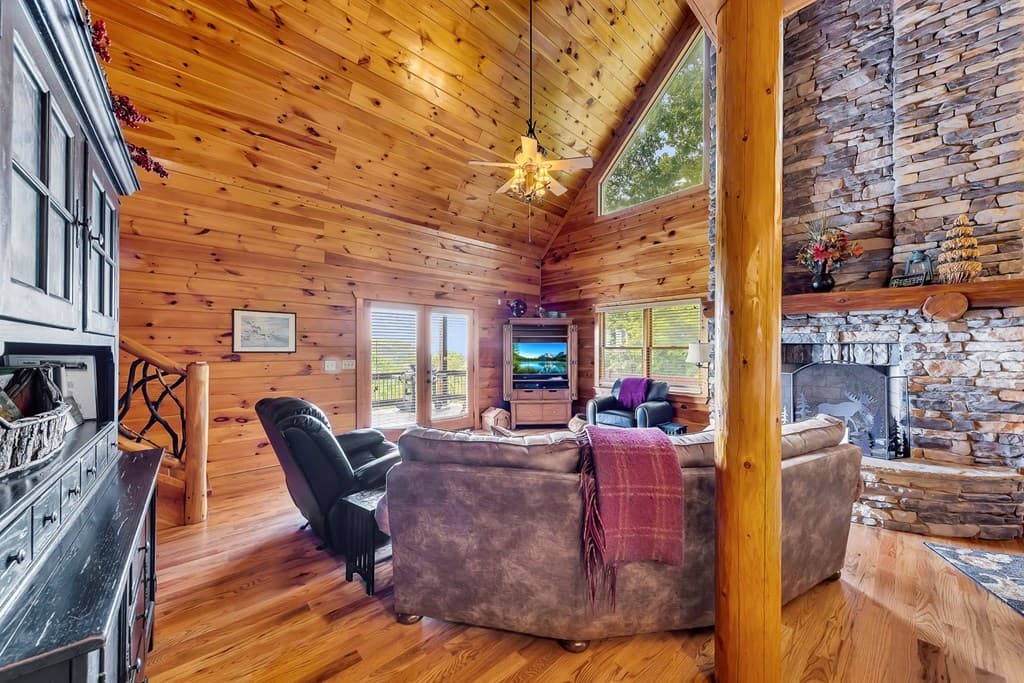 499 Raven Ridge Circle, Mineral Bluff GA 30559 - Photo