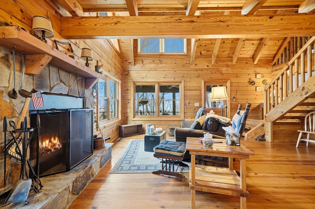 947 Skyview Drive, Ellijay GA 30536 - Photo